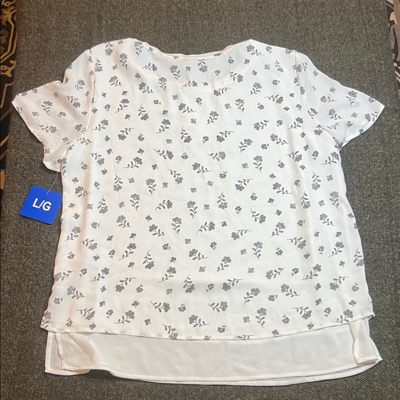 NWT Hilary Radley Black and White Patterned Top Women’s M & L - Picture 9 of 9